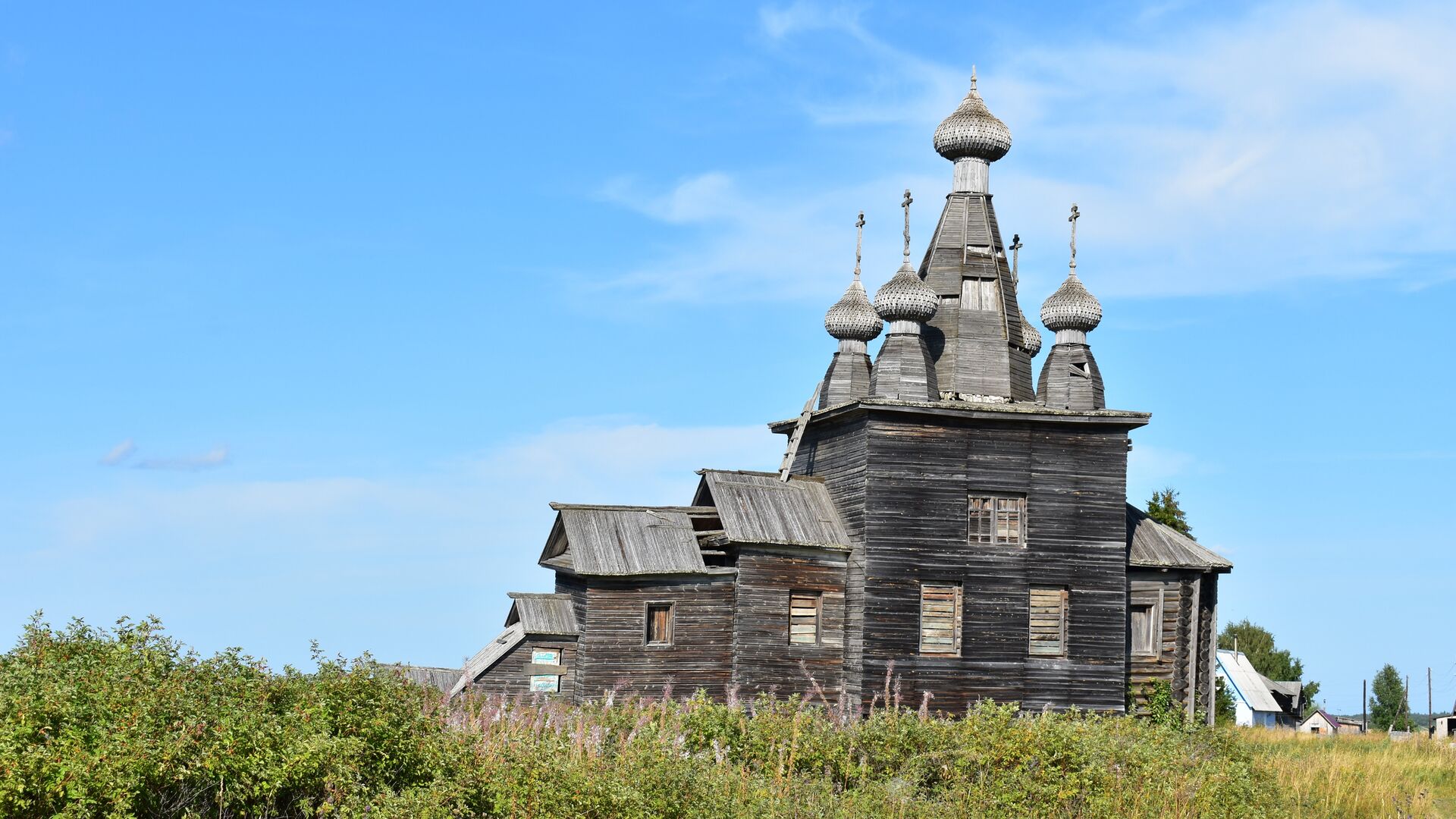 Храм Воскресения Христова (1766 г.) в селе Ракула Холмогорского района Архангельской области - РИА Новости, 1920, 16.04.2021