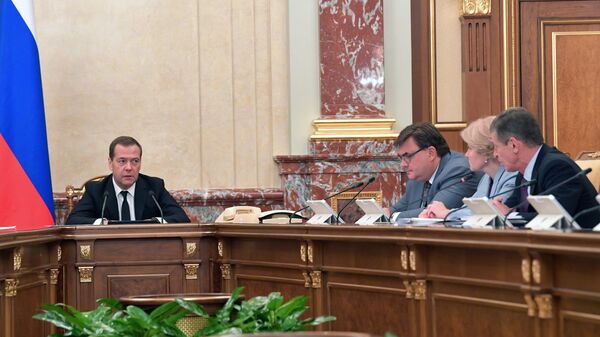 Председатель правительства РФ Дмитрий Медведев проводит заседание правительства