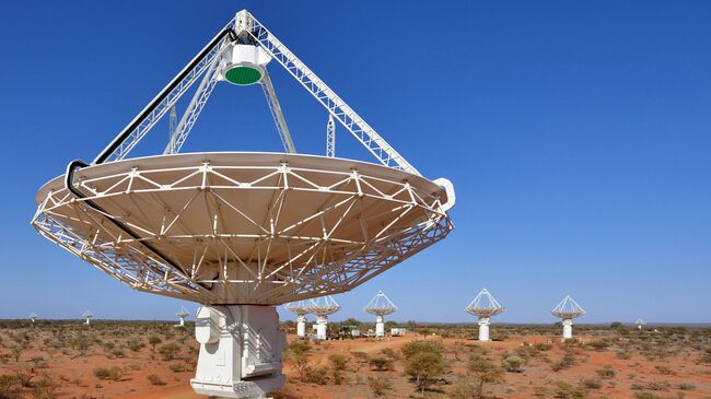 Радиоинтерферометр Australian SKA Pathfinder в обсерватории Мерчисон на западе Австралии