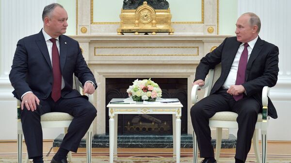 Президент РФ Владимир Путин и президент Молдавии Игорь Додон во время встречи. 31 октября 2018