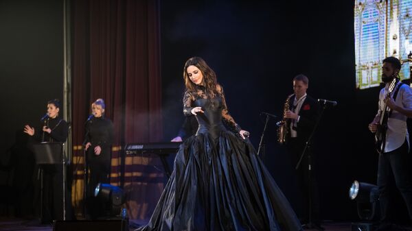 Российская певица Зара дала первый концерт в Катаре