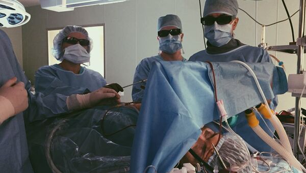Специалисты Национального медицинского исследовательского центра имени Е. Н. Мешалкина в Новосибирске выполнили полностью эндоскопическую операцию пациенту с патологией митрального клапана сердца
