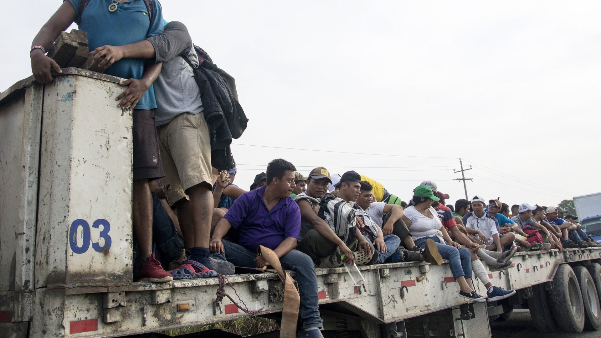 Мигранты из Гондураса, направляющиеся в направлении границы с США. 1 ноября 2018 - РИА Новости, 1920, 25.08.2022