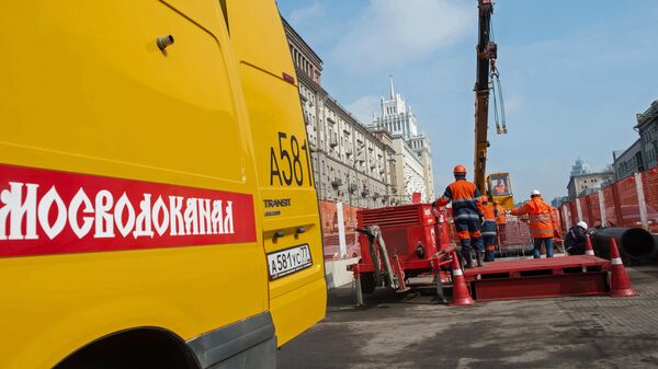 Мэр Москвы С. Собянин осмотрел ход работ по реконструкции водопровода на Садовом кольце в Москве