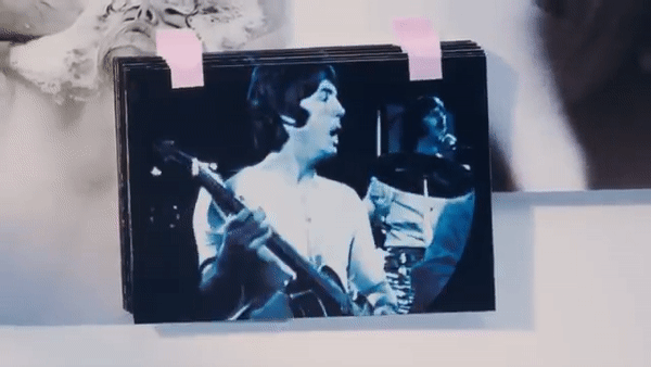 Клип The Beatles на песню Glass Onion