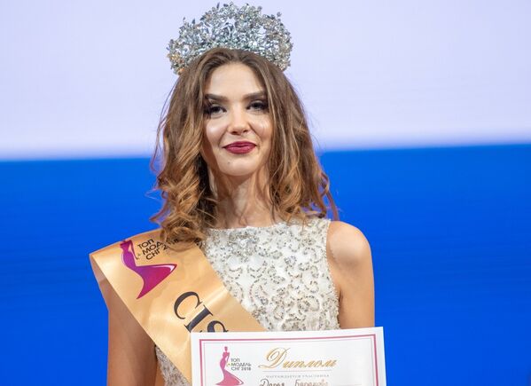 Победительница конкурса красоты Топ-модель СНГ-2018 Дарья Баранова. 4 ноября 2018