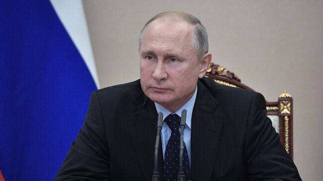 Президент России Владимир Путин проводит совещание с постоянными членами Совета безопасности РФ. 6 ноября 2018