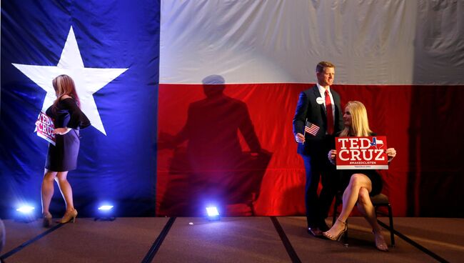Сторонники республиканца Теда Круза в Хьюстоне, штат Техас, США. 6 ноября 2018 г