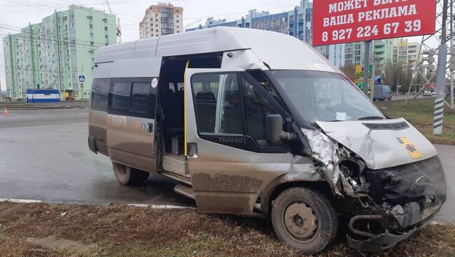 На месте ДТП с маршруткой в Энгельсе. 7 ноября 2018