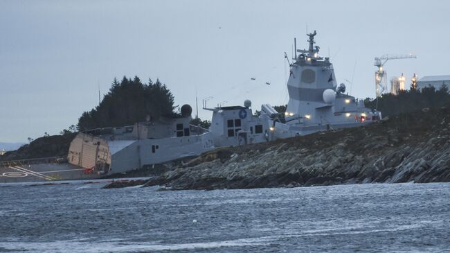 Столкновение норвежского фрегата KNM Helge Ingstad с танкером Sola TS. 8 ноября 2018