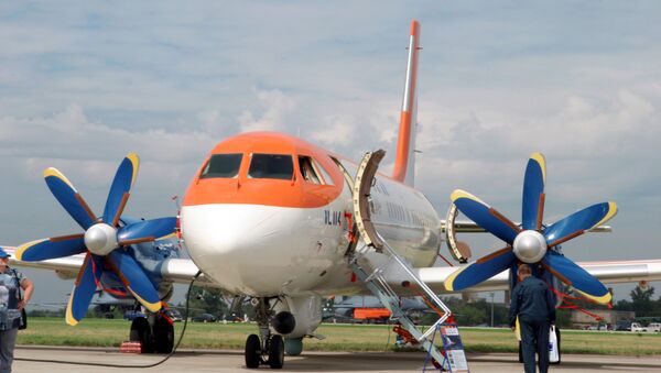 Самолет Ил-114 . Архивное фото