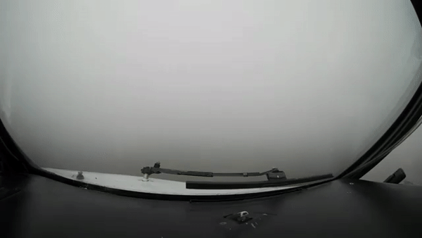 Посадка самолета в тумане в аэропорту Минска