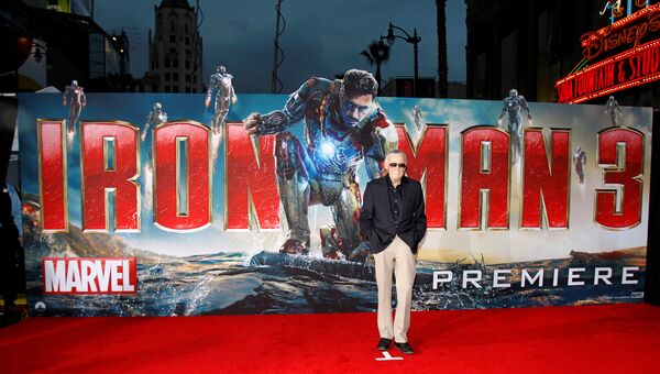 Стэн Ли на премьере фильма Железный человек 3 в Голливуде. 24 апреля 2013