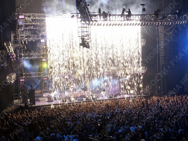 Выступление группы Мимий Тролль на рок-фестивале Максидром-2002