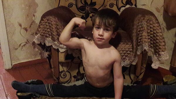 Чеченский Шварценеггер: пятилетний мальчик отжался 4105 раз за 146 минут