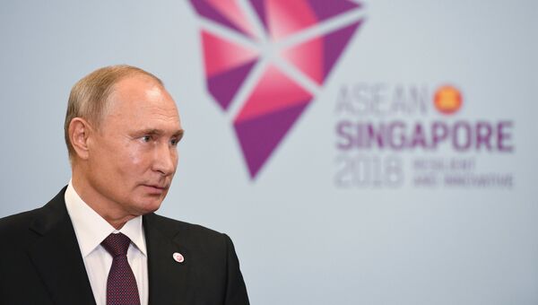 Президент РФ Владимир Путин на пресс-конференции в Сингапуре. 15 ноября 2018