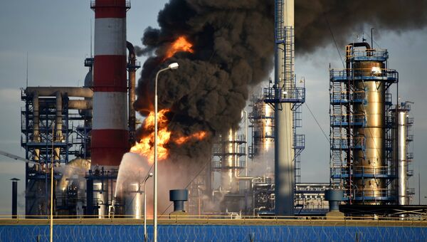Пожар на Московском нефтеперерабатывающем заводе в Капотне