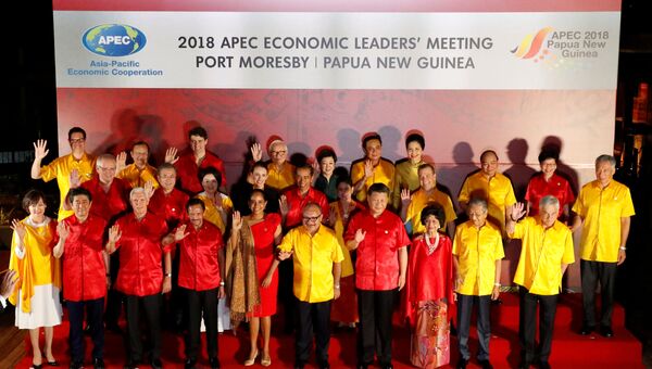Лидеры АТЭС сделали фото в национальных новогвинейских рубашках. 17 ноября 2018
