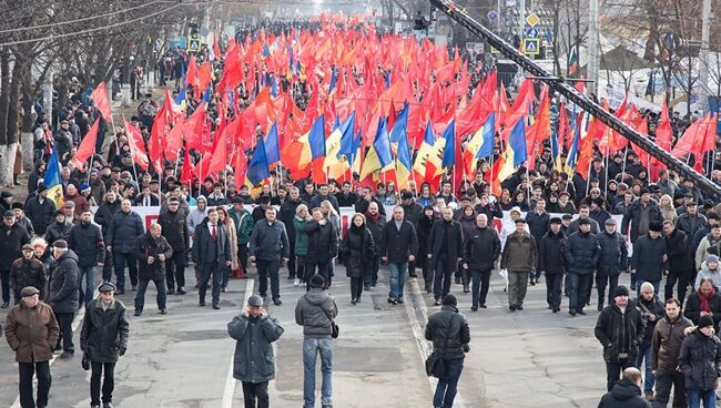 В Кишиневе проходит масштабный митинг социалистов