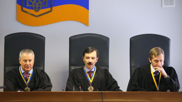 Судьи на заседании Оболонского районного суда Киева. Архивное фото