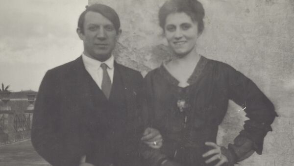 Пабло Пикассо и Ольга Хохлова на террасе отеля «Минерва». Рим, 1917