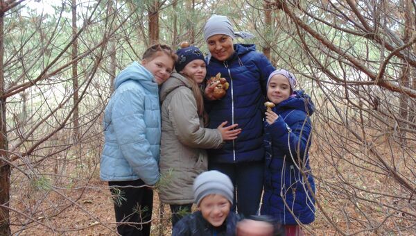 Светлана Соловьева с детьми