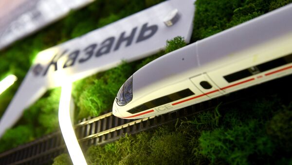 Модель высокоскоростного поезда на Международной выставке Транспорт России
