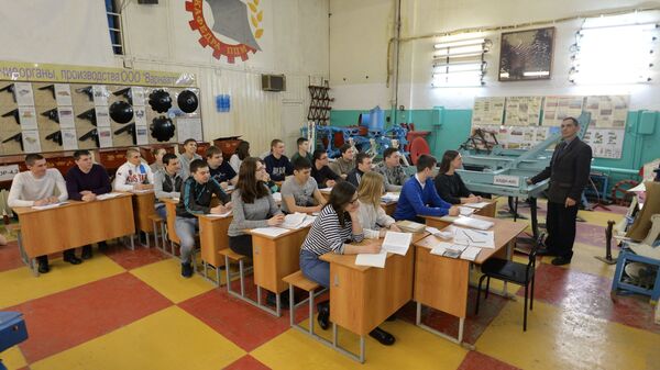 Студенты на занятиях в Южно-Уральском государственном аграрном университете в Челябинске