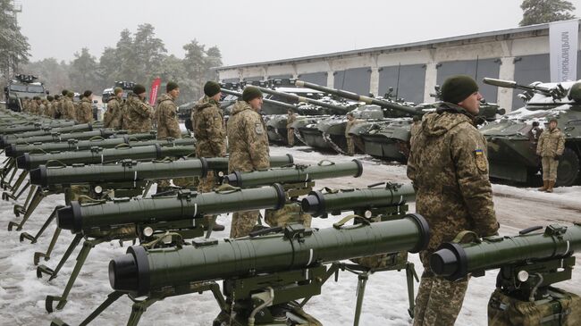 Украинские военнослужащие на военной базе в Киеве. Архивное фото