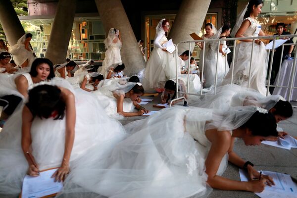 Забег невест в Таиланде