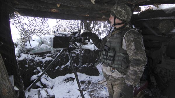 Военнослужащий ВСУ на востоке Украины. Архивное фото