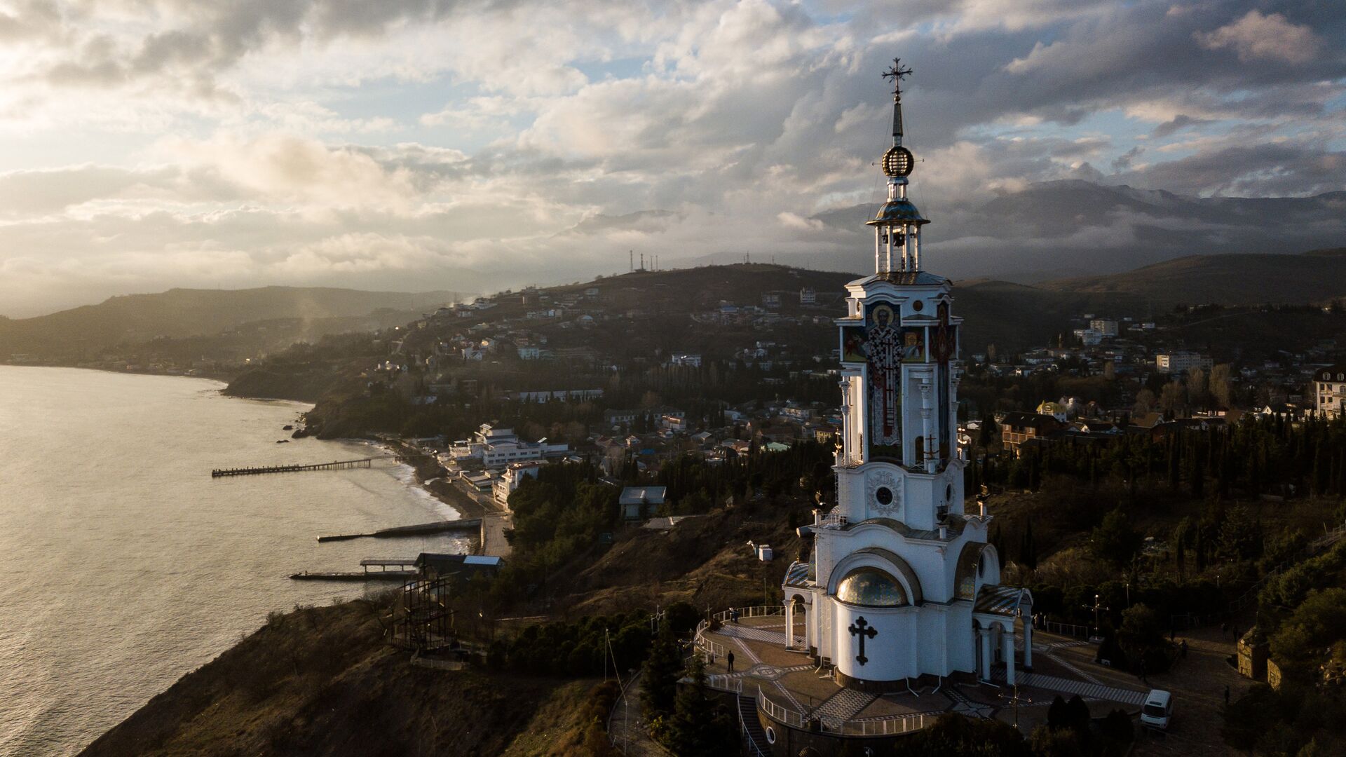 Храм-маяк в селе Малореченское, Крым - РИА Новости, 1920, 07.05.2019