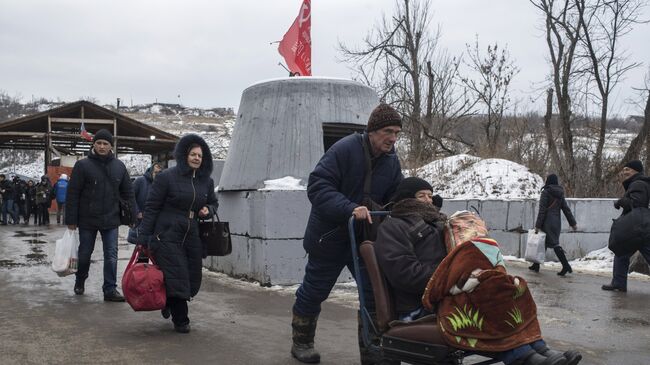 На контрольно-пропускном пункте в районе Станицы Луганской