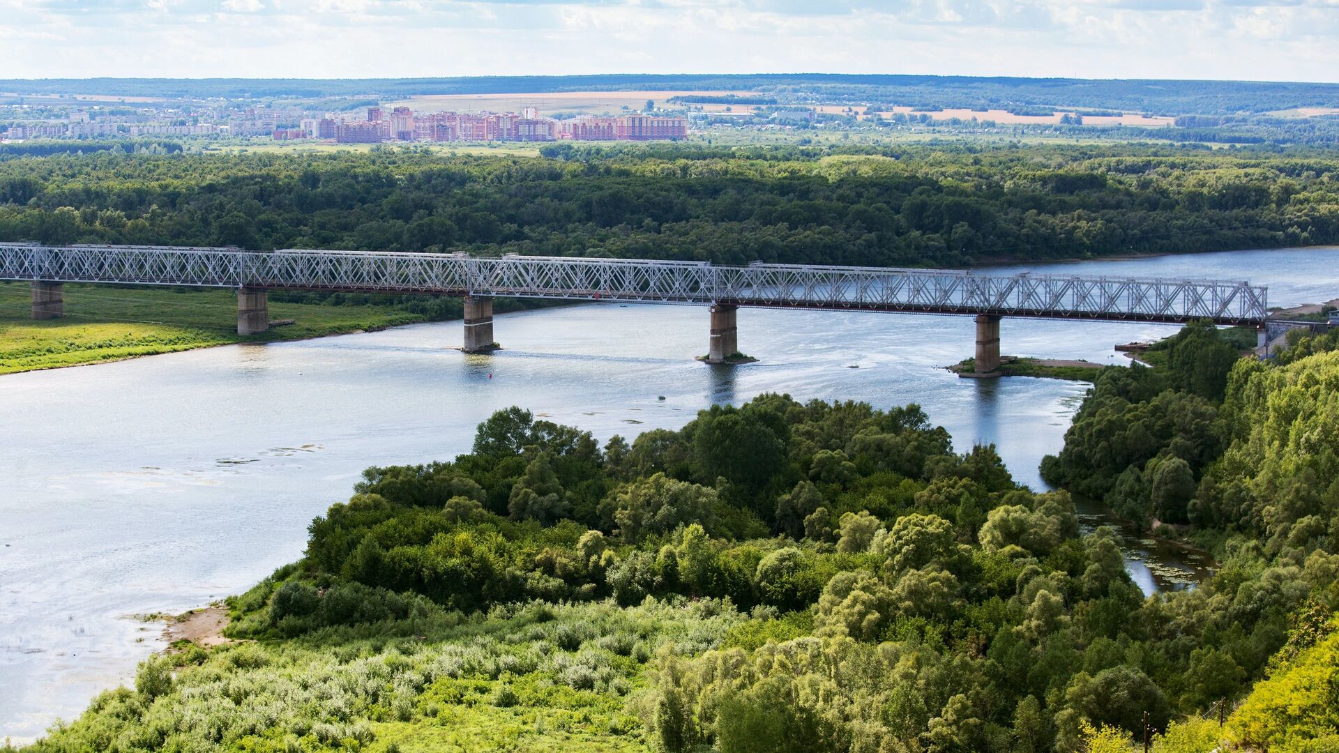 Вид со смотровой площадки в Уфе - РИА Новости, 1920, 27.09.2024