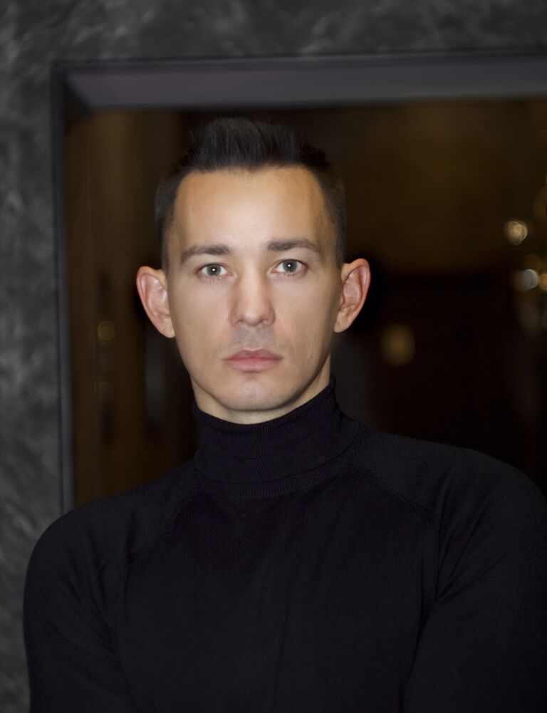 Режиссер Игорь Конюхов 