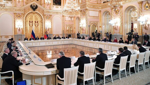 Президент РФ Владимир Путин проводит заседание Совета при президенте по науке и образованию. 27 ноября 2018