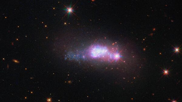 Карликовая галактика ESO 338-4, которая находится в созвездии Южной Короны