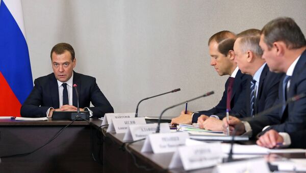 Председатель правительства РФ Дмитрий Медведев проводит совещание О ходе строительства атомного ледокольного флота. 28 ноября 2018