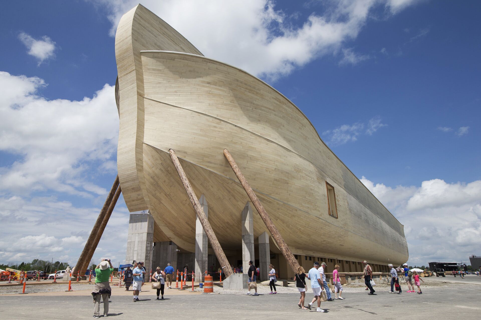 Реконструкция Ноева ковчега в тематическом парке Ark Encounter в Кентукки, США - РИА Новости, 1920, 01.11.2024