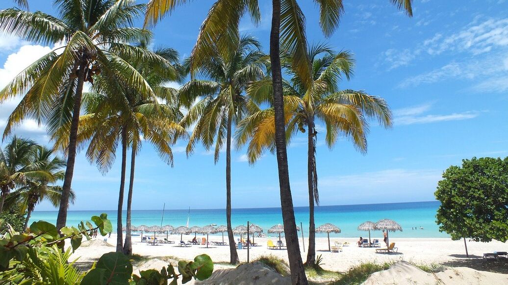 "Пострадали десятки". СМИ раскрыли, что произошло с россиянами на Кубе