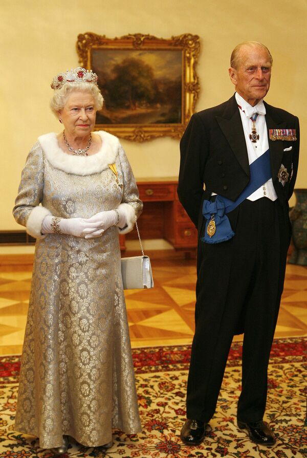 Королева Великобритании Елизавета Вторая и со своим супругом герцогом  Эдинбургским Филиппом в Словении
