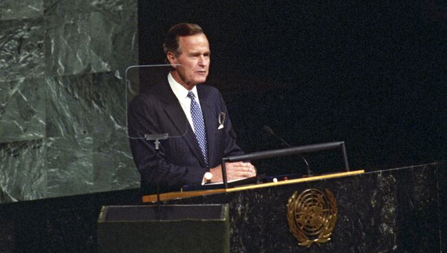 Президент США Джордж Буш выступает на Генассамблее ООН. Архивное фото