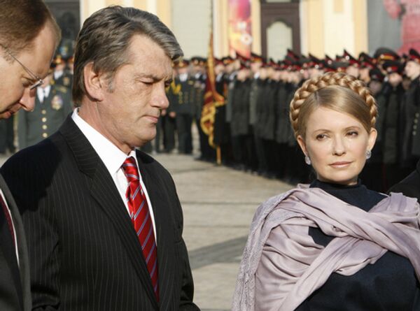 Тимошенко надеется объединить усилия с Ющенко для борьбы с финкризисом