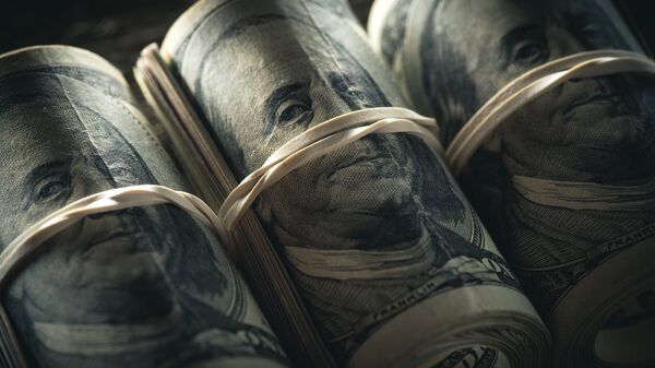 Американские доллары. Архивное фото