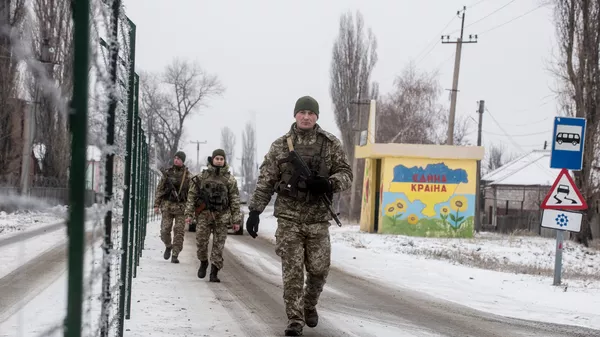 Украинские пограничники патрулируют украинско-российскую 