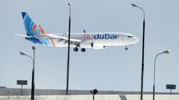 Самолет Boeing 737-800 авиакомпании FlyDubai. Архивное фото