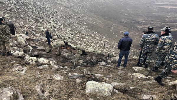 Место падения самолета Су-25 в Армении