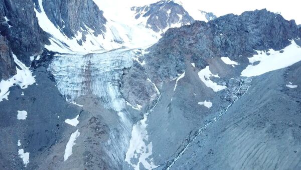 Томские ученые исследуют тающие ледники Алтая с помощью дронов