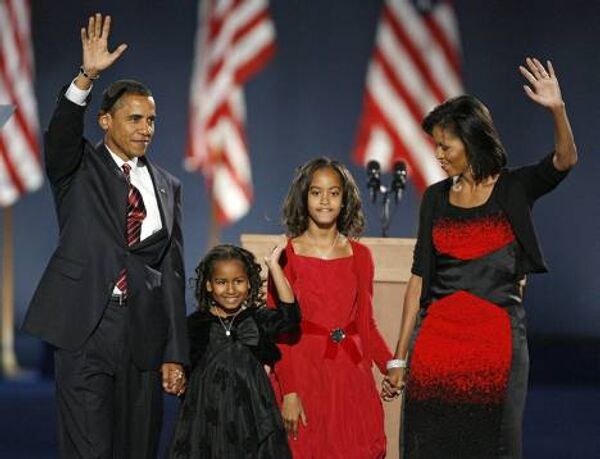 Новый президент США Барак Обама с семьей
