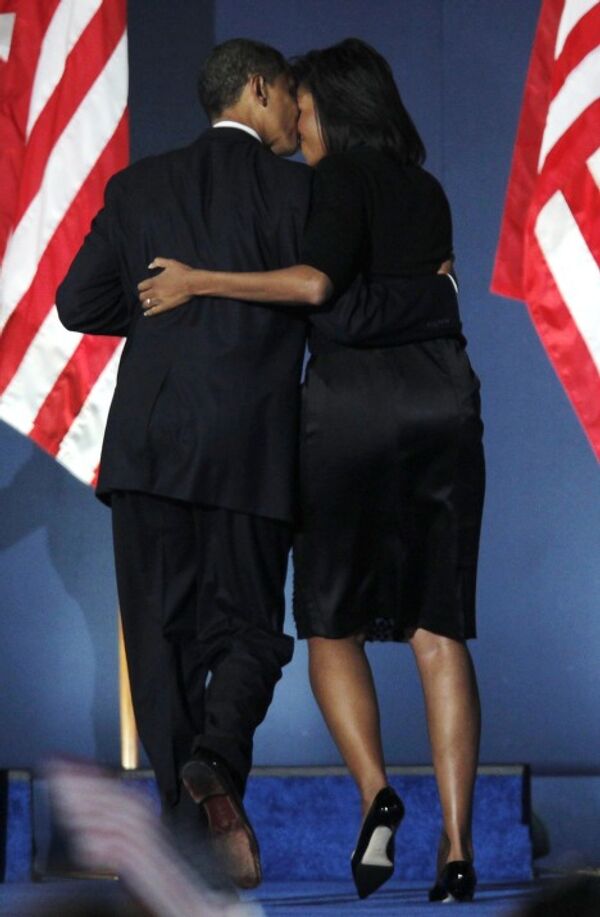 Новый президент США Барак Обама с супругой Мишель